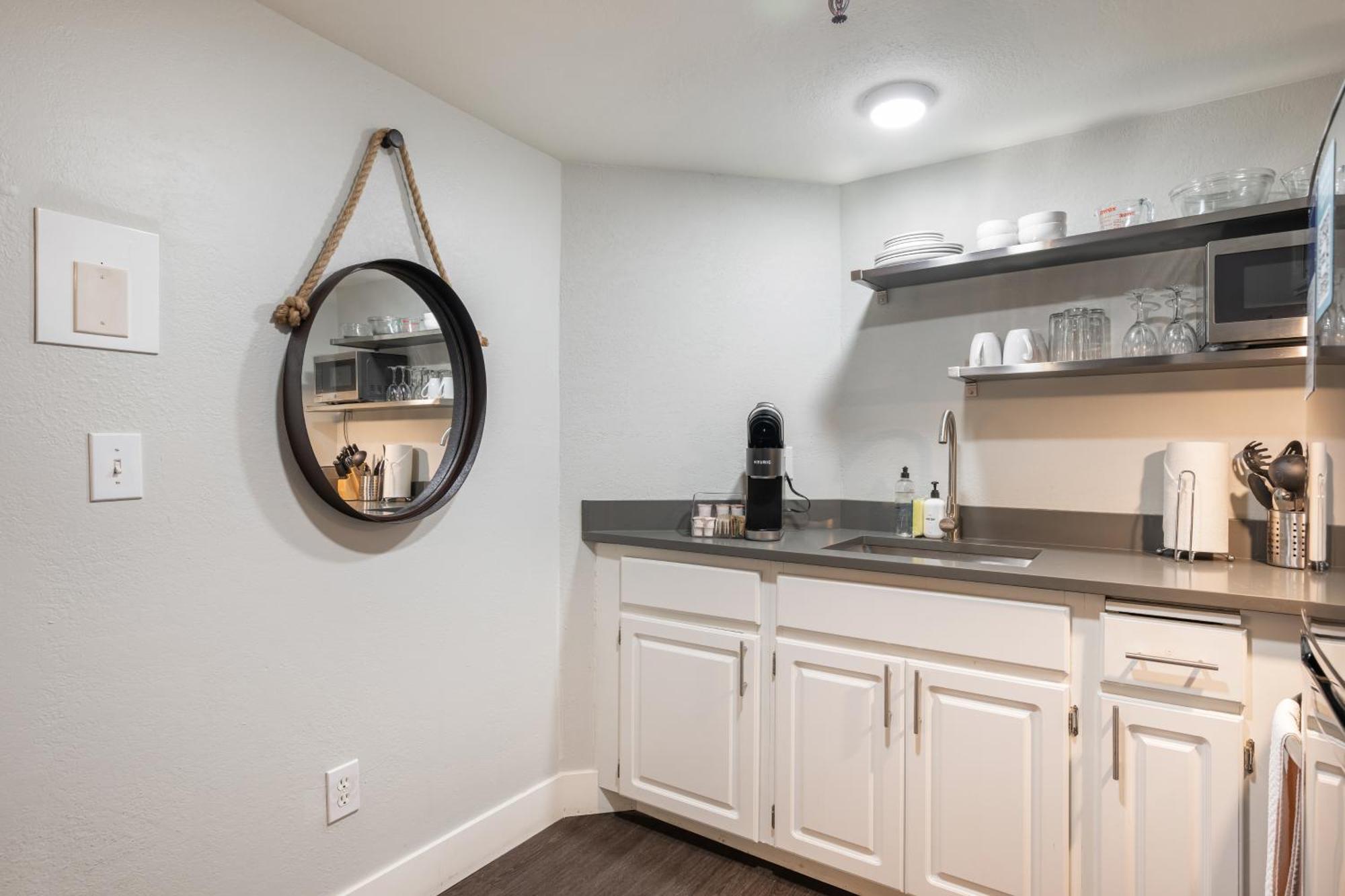Oxford Apartment By At Mine Hospitality Seattle Kültér fotó